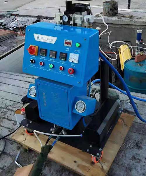 小型喷涂料机多少钱一台(图1) Q2600小型喷涂料机