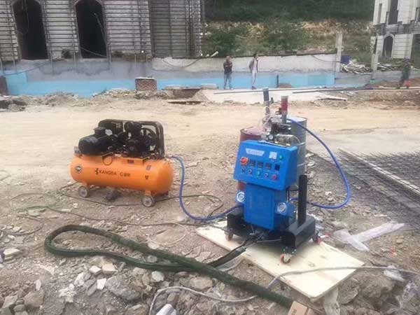外墙发泡保温喷涂 液压聚氨酯喷涂机(图1) 外墙发泡保温喷涂 液压聚氨酯喷涂机