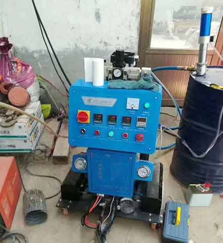 聚氨酯护舷填充机器(图2) Q2600D聚氨酯护舷填充机器
